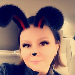 Meet your Posher, Nadya